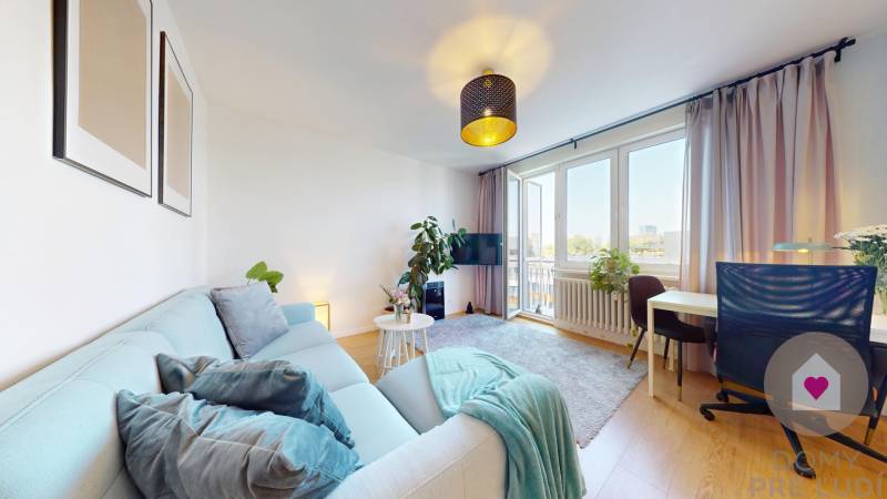 BA/RUŽINOV-Renovated 2 bedroom apartment for rent with a balcony 