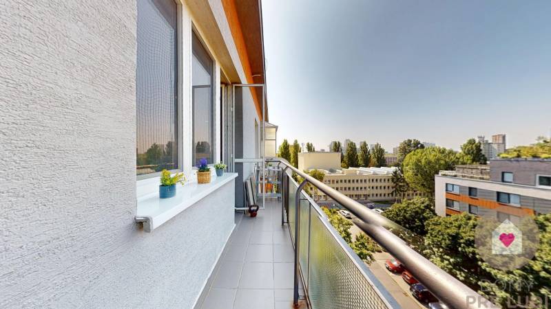 BA/RUŽINOV-Renovated 2 bedroom apartment for rent with a balcony 