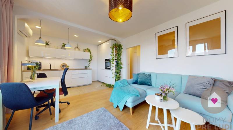 BA/RUŽINOV-Renovated 2 bedroom apartment for rent with a balcony 
