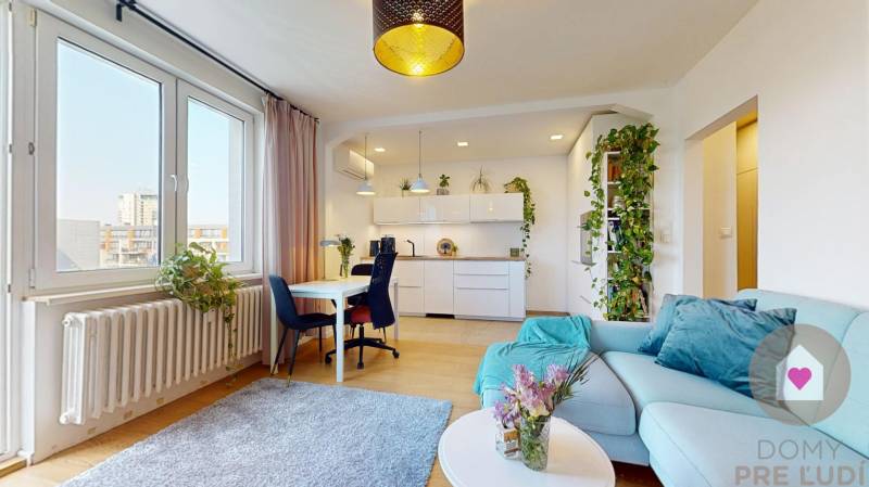 BA/RUŽINOV-Renovated 2 bedroom apartment for rent with a balcony 
