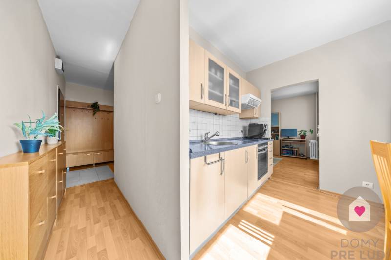 Sale Three bedroom apartment, Three bedroom apartment, Hornádska, Brat