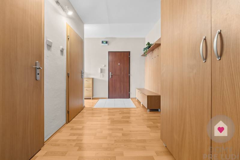 Sale Three bedroom apartment, Three bedroom apartment, Hornádska, Brat