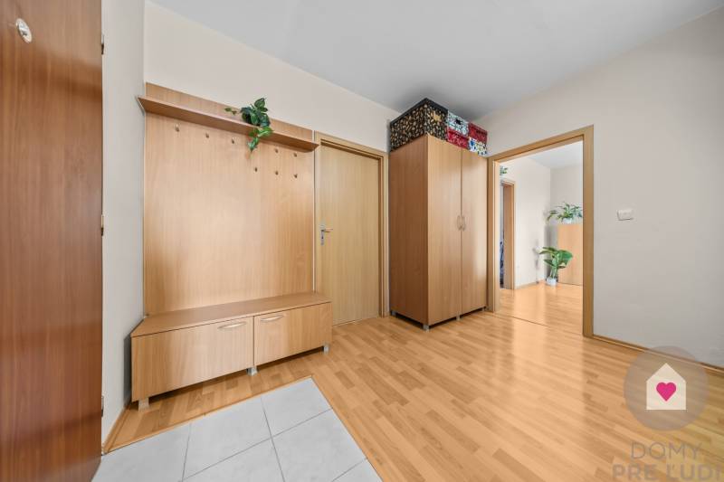 Sale Three bedroom apartment, Three bedroom apartment, Hornádska, Brat