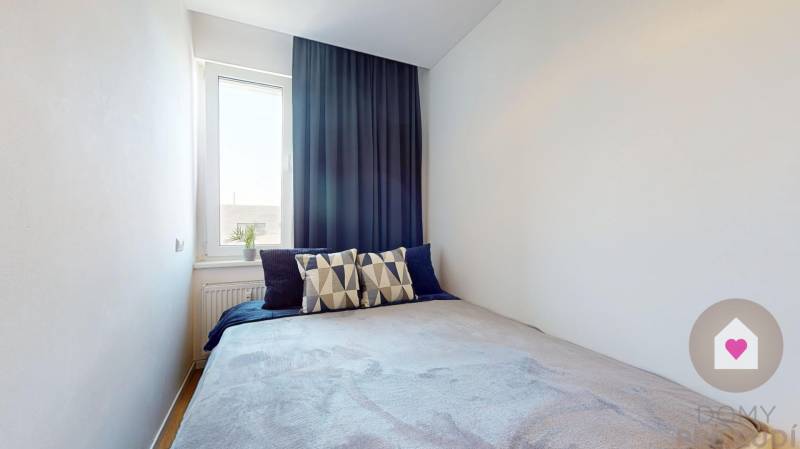 BA/RUŽINOV-Renovated 2 bedroom apartment for rent with a balcony 