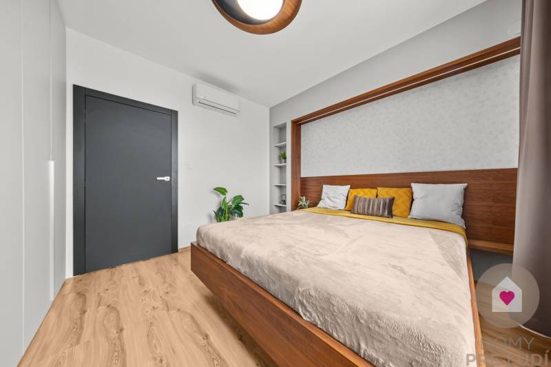 SENEC - 3-room modern renovated apartment in the center with a loggia