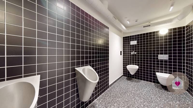 BA/NIVY - Multifunctional commercial premises at a busy address