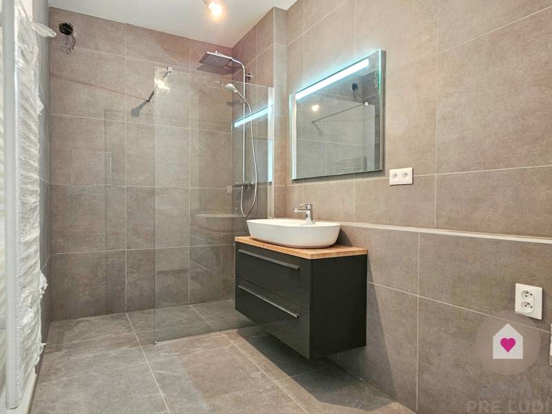 Sale Two bedroom apartment, Two bedroom apartment, Dúhová, Pezinok, Sl