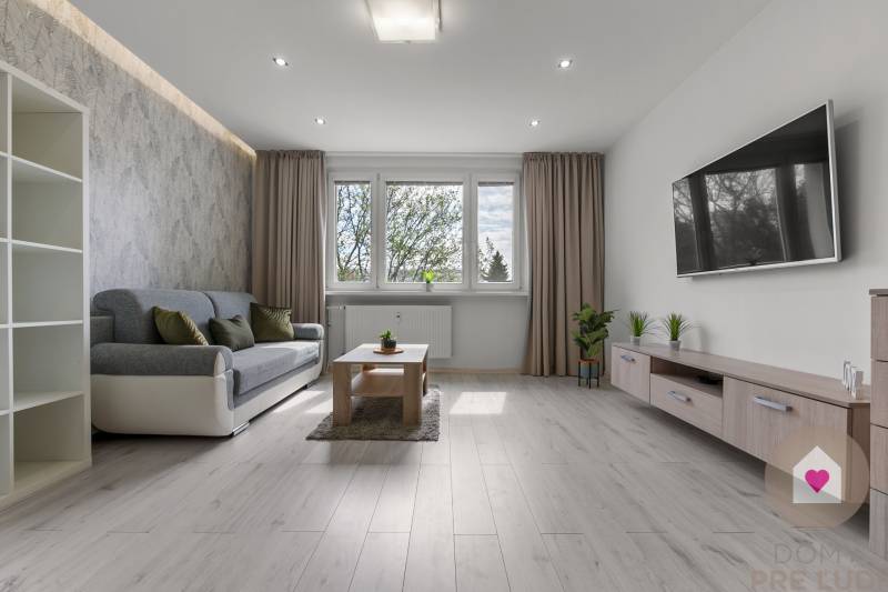 BA/PETRŽALKA-Rent a completely renovated 3-bedroom apartment with logg
