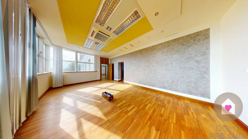 Rent Three bedroom apartment, Three bedroom apartment, Vajnorská, Brat