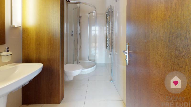 Rent Three bedroom apartment, Three bedroom apartment, Vajnorská, Brat