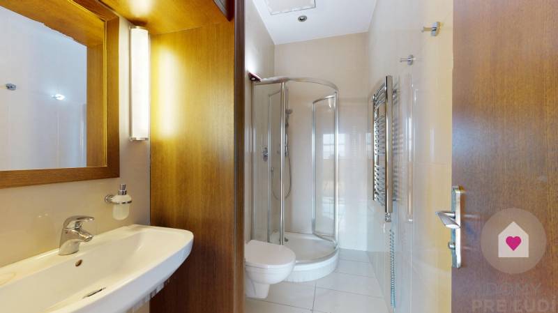 Rent Three bedroom apartment, Three bedroom apartment, Vajnorská, Brat