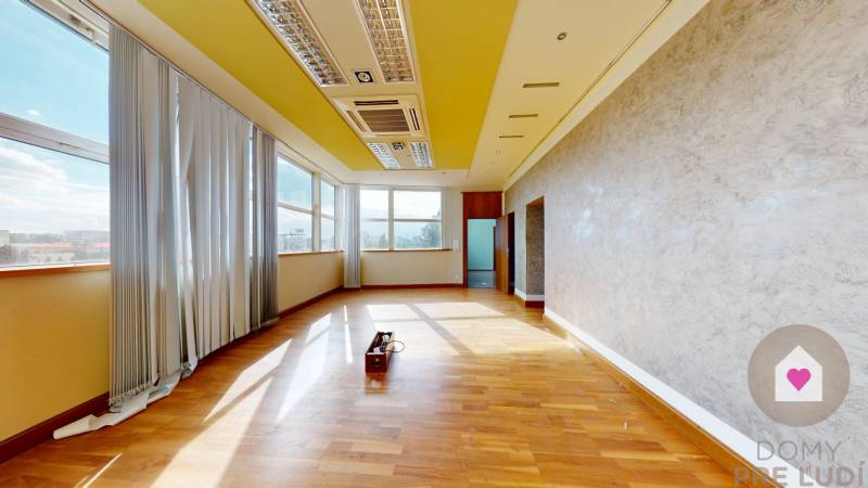 Rent Three bedroom apartment, Three bedroom apartment, Vajnorská, Brat