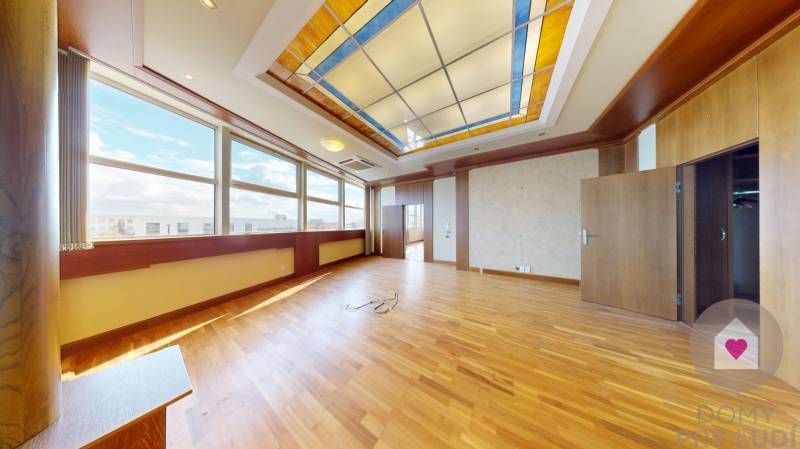 Rent Three bedroom apartment, Three bedroom apartment, Vajnorská, Brat