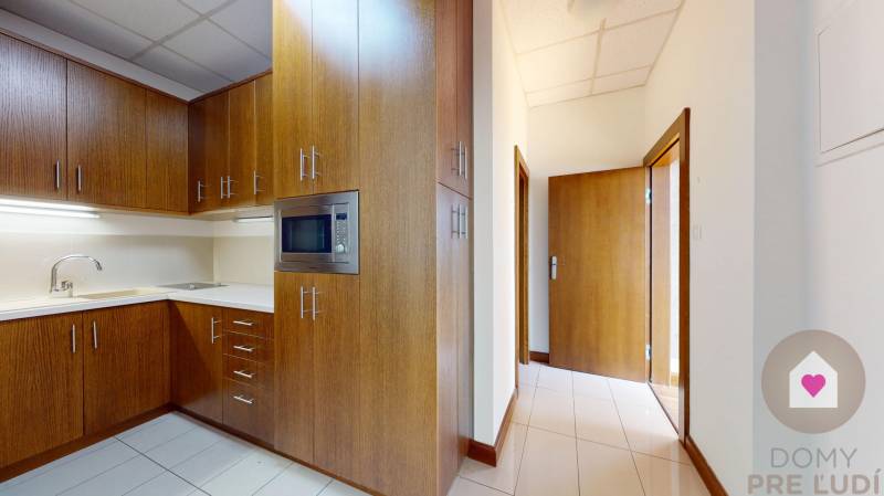 Rent Three bedroom apartment, Three bedroom apartment, Vajnorská, Brat