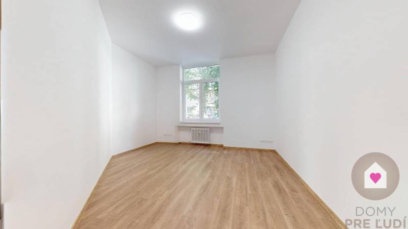 Sale Three bedroom apartment, Three bedroom apartment, Gunduličova, Br