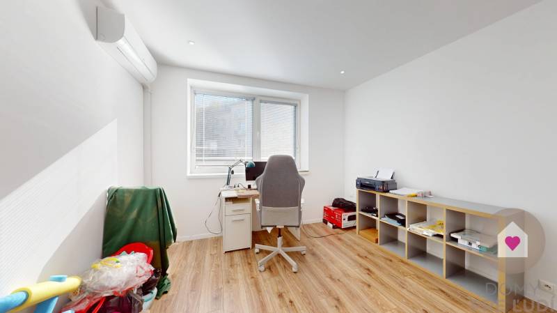 Rent Two bedroom apartment, Two bedroom apartment, Ľadová, Bratislava