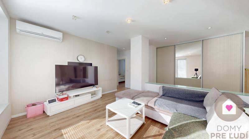 Rent Two bedroom apartment, Two bedroom apartment, Ľadová, Bratislava