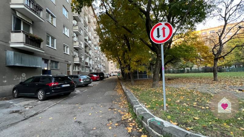 BA/OLD TOWN - Rent a fully furnished 2-room apartment with 2 balconies