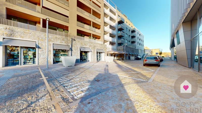 BA I/VYDRICA-Renting a large 1-room apartment with a spacious balcony