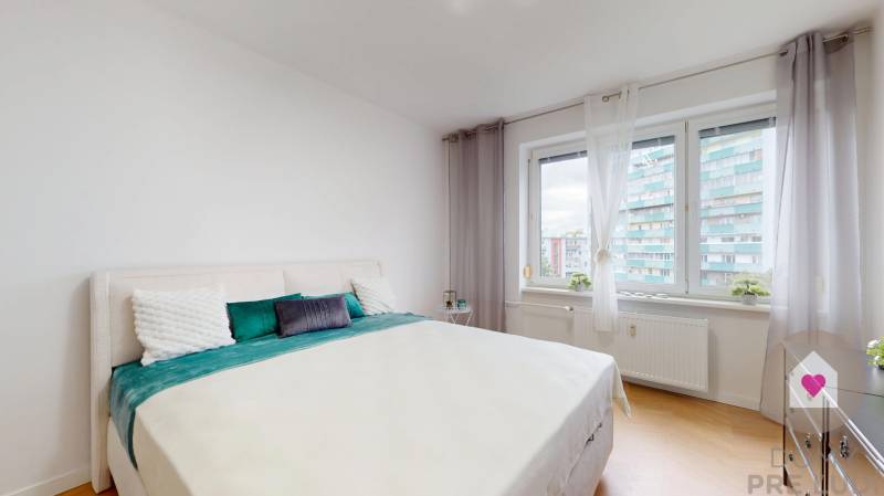 BA/NIVY-Rent of a complet renovated 3-room apartment near Old town