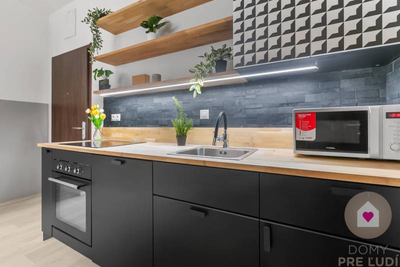 BA/PETRŽALKA-Rent 2 bedroom apartment with loggia in new building