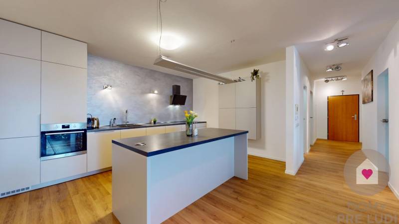 BA/Koliba- Sale of a large modern apartment with a terrace and parking