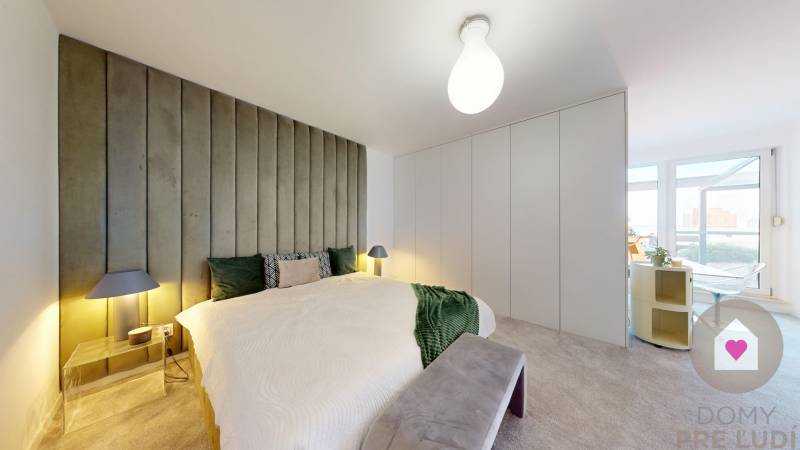 BA/Koliba- Sale of a large modern apartment with a terrace and parking