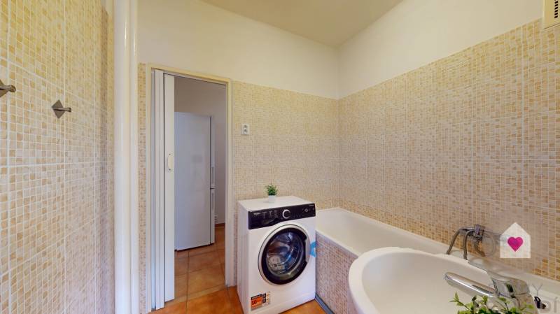 BA/RUŽINOV-Renting a 1-room apartment with a balcony and a cellar 