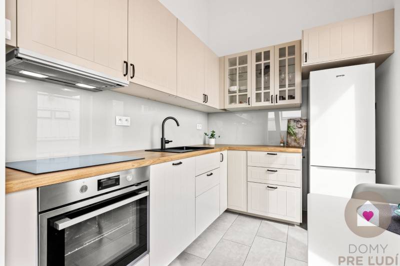 BA/JAROVCE-Rent a modern 2-room apartment in a new building+parking