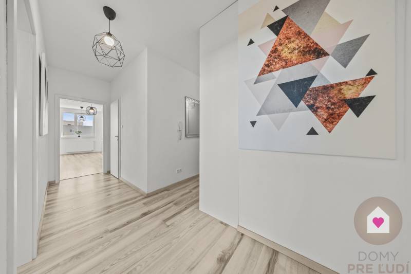 BA/POD.BISKUPICE-Sale of a large 3-room apartment in a new building