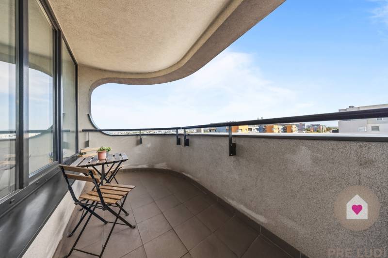 BA/POD.BISKUPICE-Sale of a large 3-room apartment in a new building