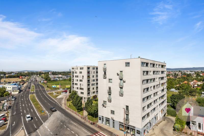 BA/POD.BISKUPICE-Sale of a large 3-room apartment in a new building