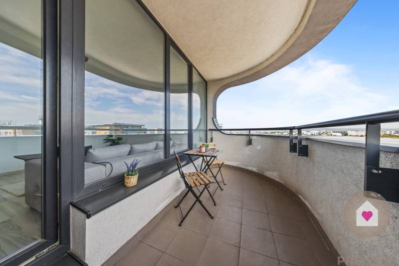 BA/POD.BISKUPICE-Sale of a large 3-room apartment in a new building