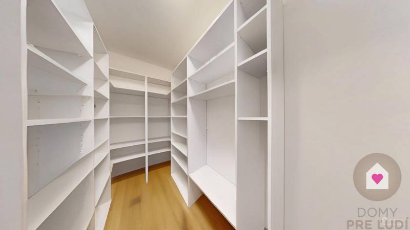 BA/Koliba- Sale of a large modern apartment with a terrace and parking