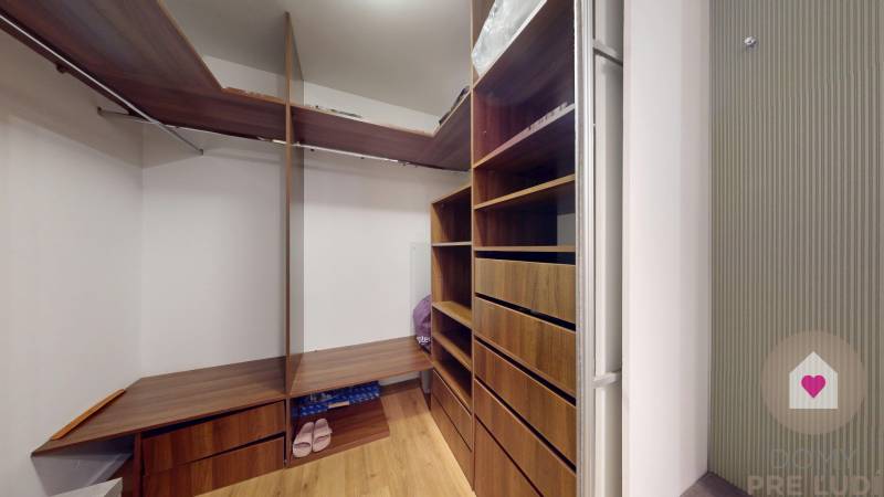 BA/Koliba- Sale of a large modern apartment with a terrace and parking