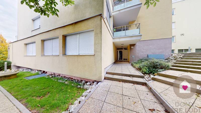 BA/Koliba- Sale of a large modern apartment with a terrace and parking