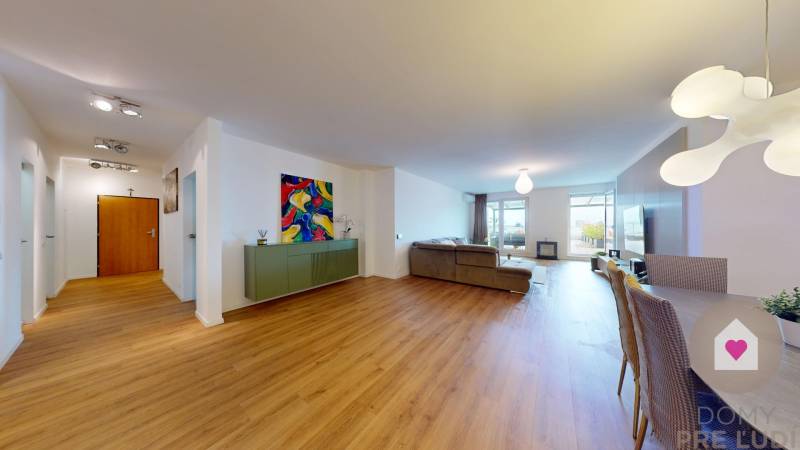 BA/Koliba- Sale of a large modern apartment with a terrace and parking