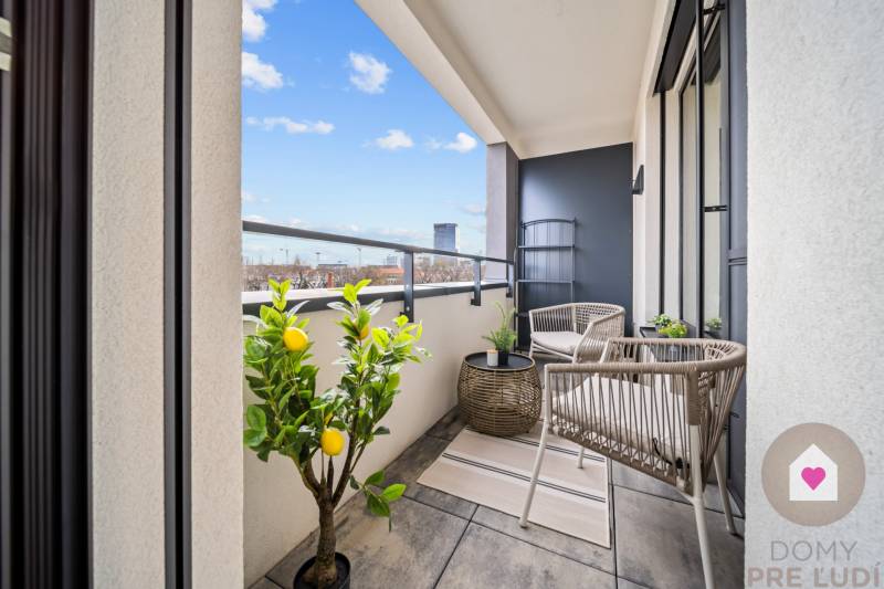 BA/NIVY-Sale of a modern 2-room apartment in a new building with parki