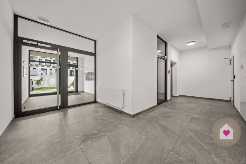 BA/NIVY-Sale of a modern 2-room apartment in a new building with parki