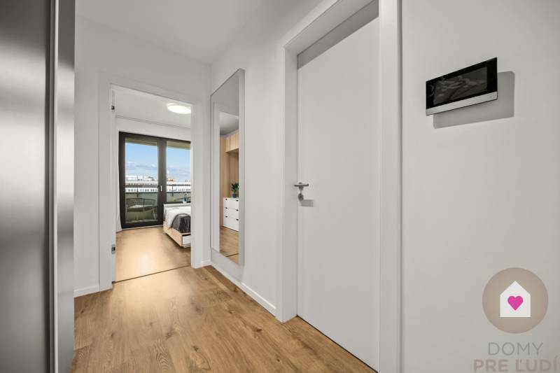 BA/NIVY-Sale of a modern 2-room apartment in a new building with parki
