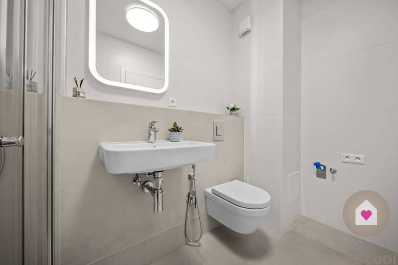 BA/NIVY-Sale of a modern 2-room apartment in a new building with parki