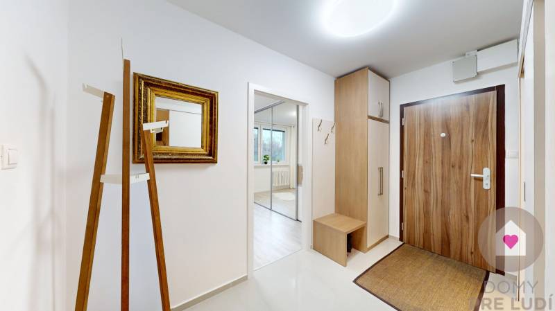 BA/POD.BISKUPICE-Renovated 3-room flat for rent near the forest park