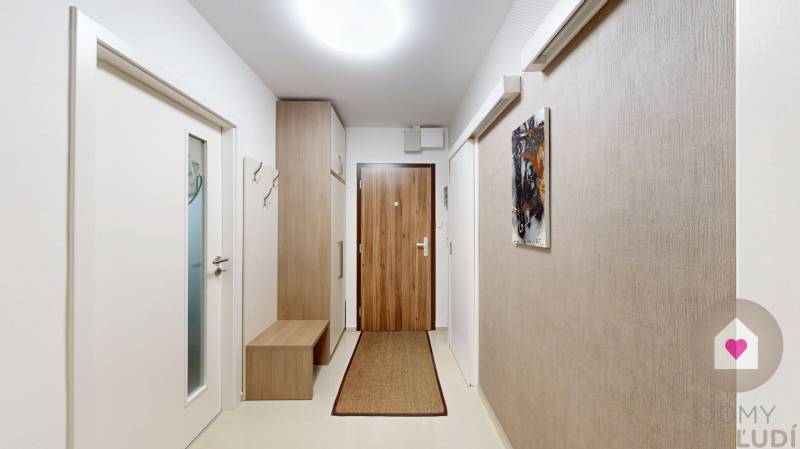 BA/POD.BISKUPICE-Renovated 3-room flat for rent near the forest park