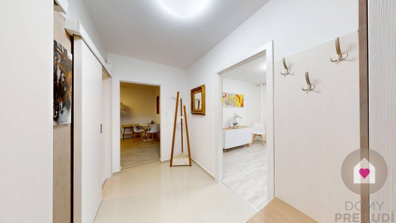 BA/POD.BISKUPICE-Renovated 3-room flat for rent near the forest park