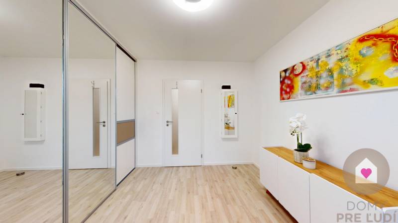 BA/POD.BISKUPICE-Renovated 3-room flat for rent near the forest park