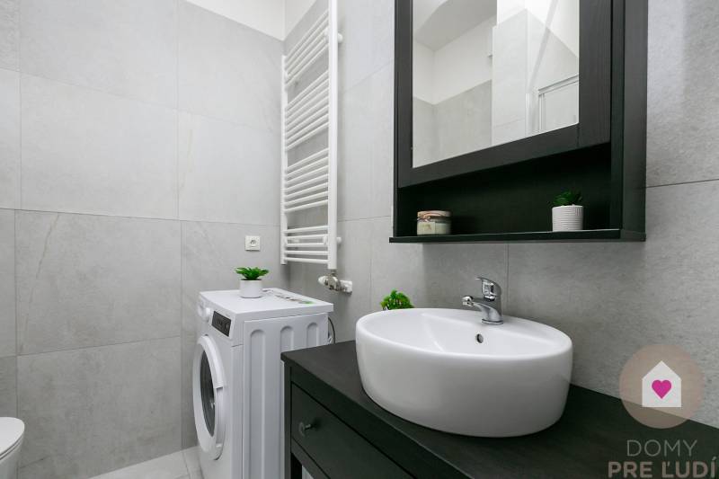 BA/PETRŽALKA-Rent 2 bedroom apartment with loggia in new building