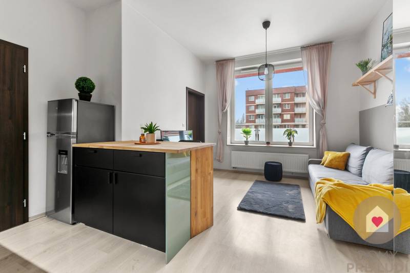 BA/PETRŽALKA-Rent 2 bedroom apartment with loggia in new building