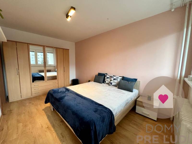 BA/RUŽINOV- 3 bedroom apartment for rent with a balcony and loggia 