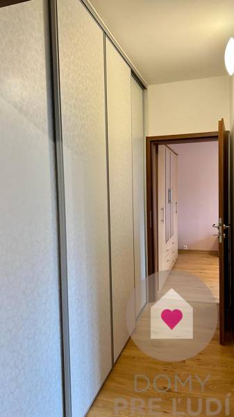 BA/RUŽINOV- 3 bedroom apartment for rent with a balcony and loggia 