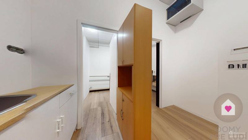 NIVY/JARABINKY - commercial space on the pedestrian zone for rent